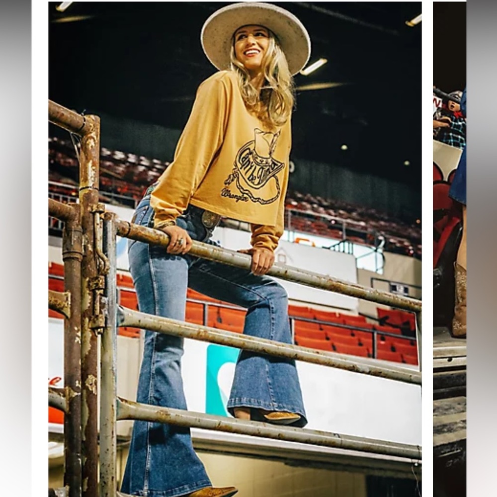 Women’s Wrangler Retro Premium Flare Jean